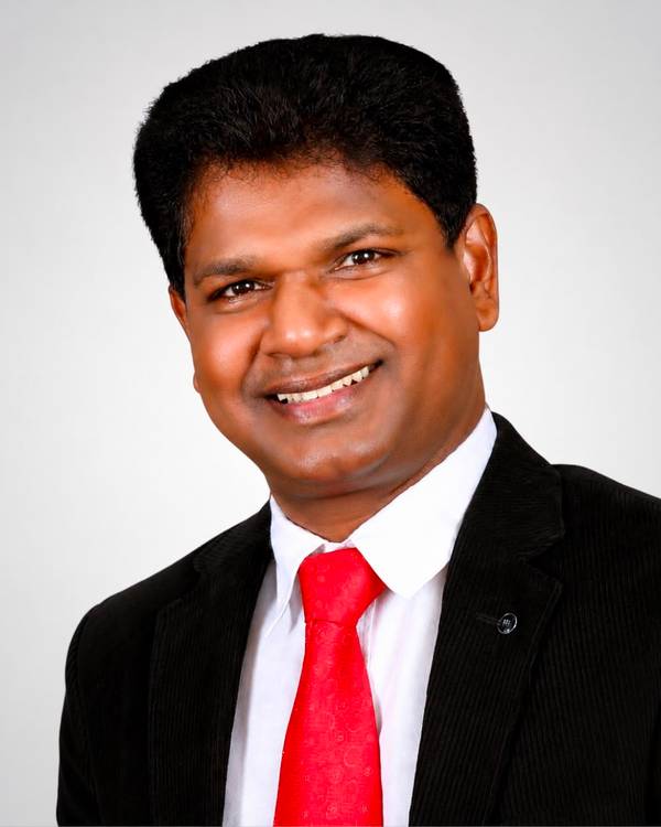 Porträt von Dr.(h.c) Nageswaran Arulrasa D.Litt